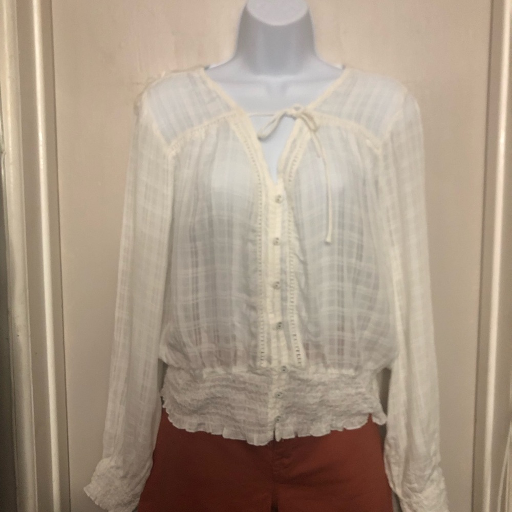 American Rag ivory top juniors XXL top